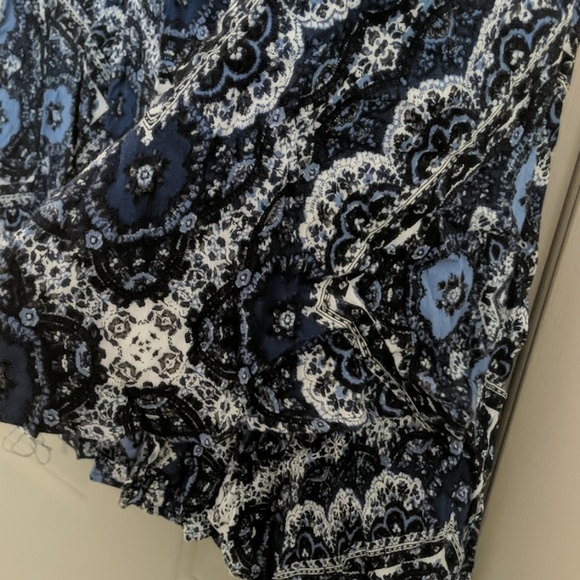 Patterned Dress - Picture 3 of 3